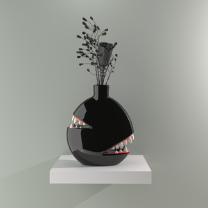 Biting Vase